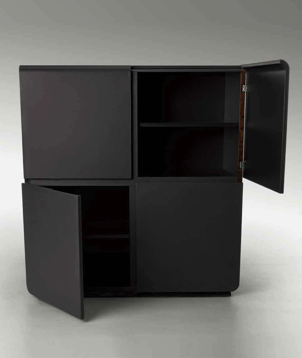 Комод в гостиную Bentley Home Wilson