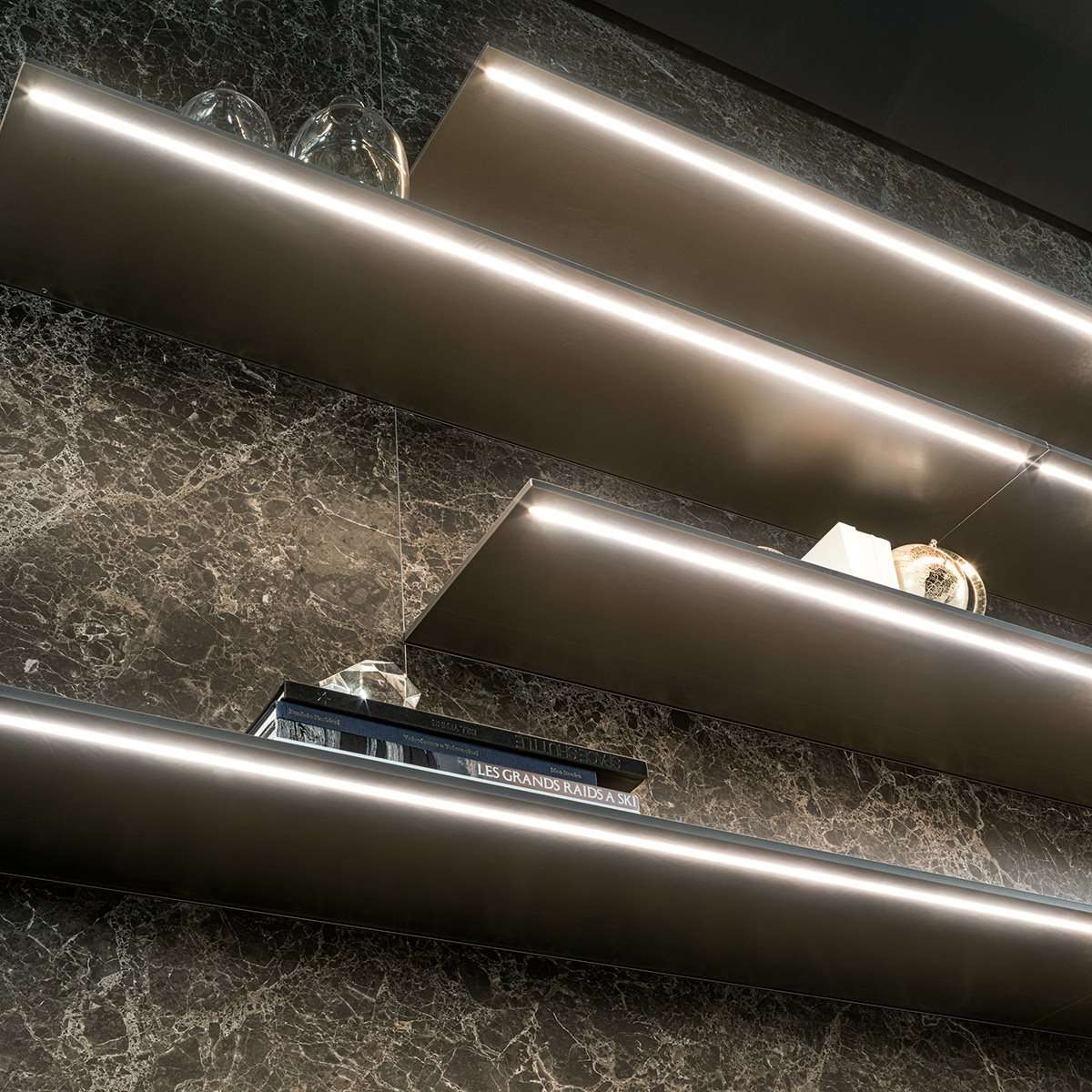 Буазери, стеновая панель Longhi Forever