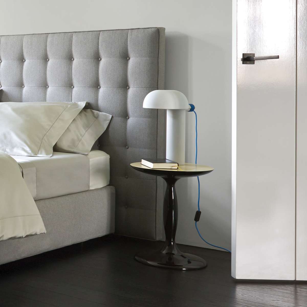 Кровать Ligne Roset Nador