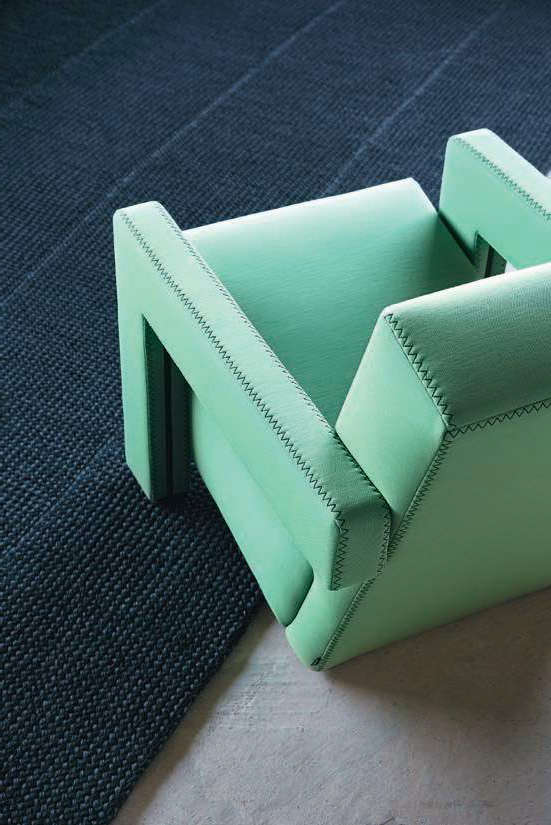 Кресло Cassina 637 Utrecht Xl