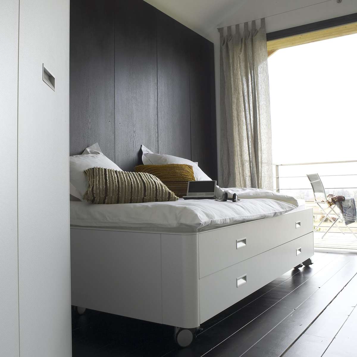 Кровать Ligne Roset Travel Studio