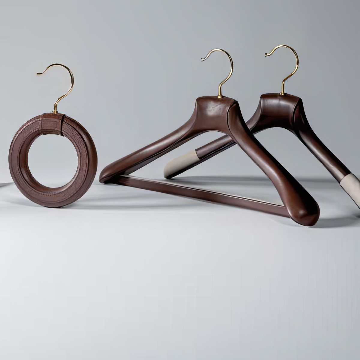 Вешалка Toscanini Leather Touch Su Misura Collection для мужского и женского гардероба