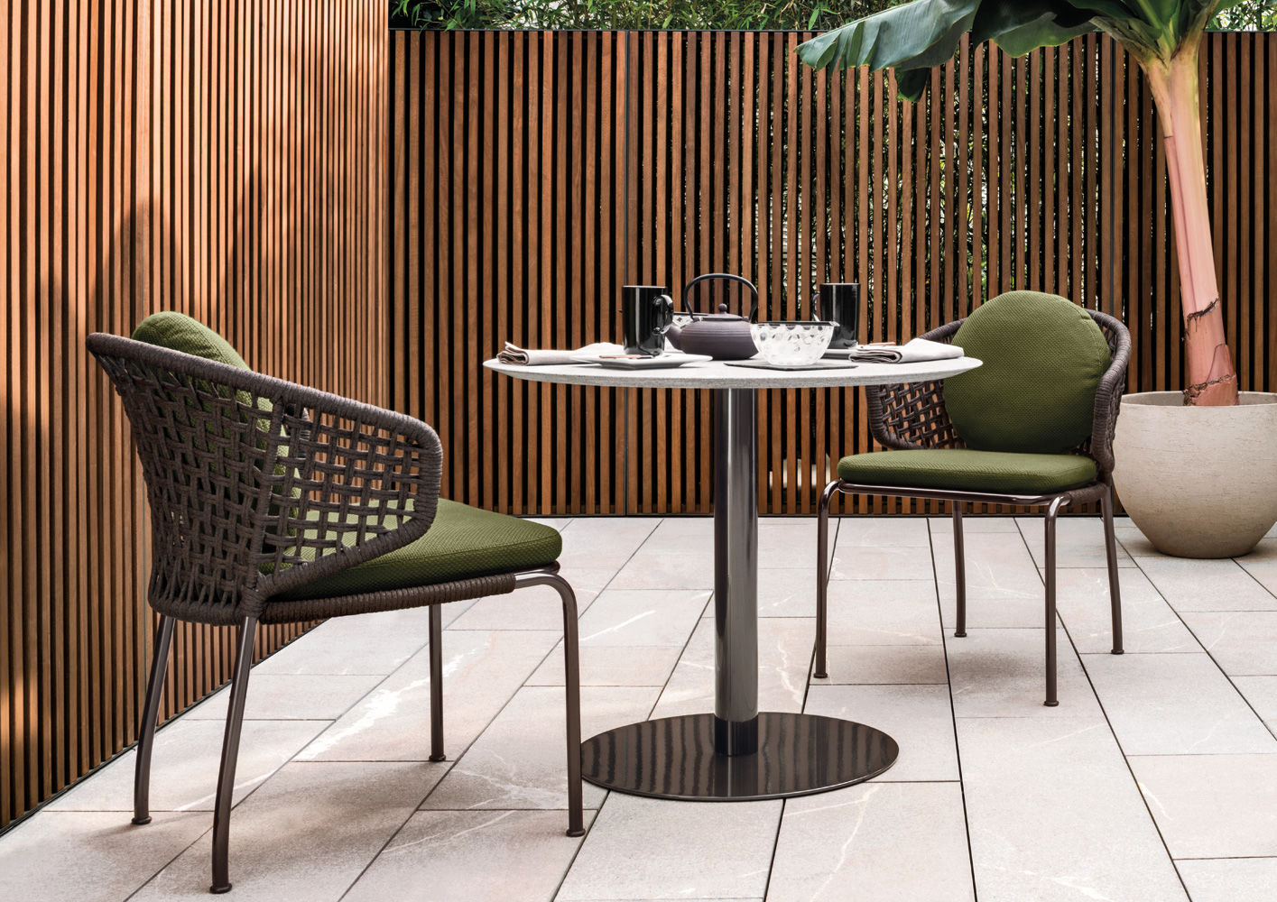 Уличное кресло Minotti Aston "Cord"