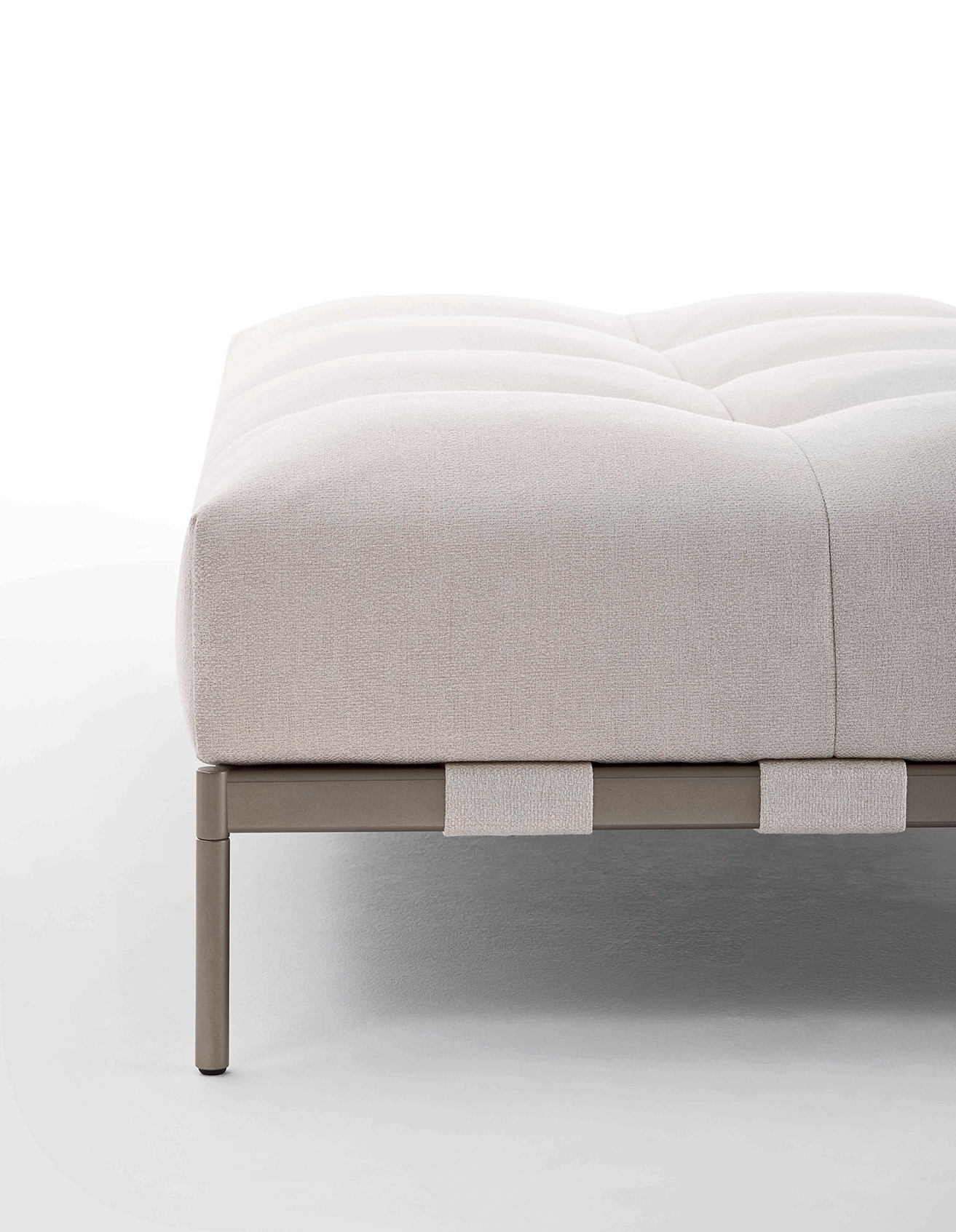 Диван Saba Italia Pixel Light Outdoor