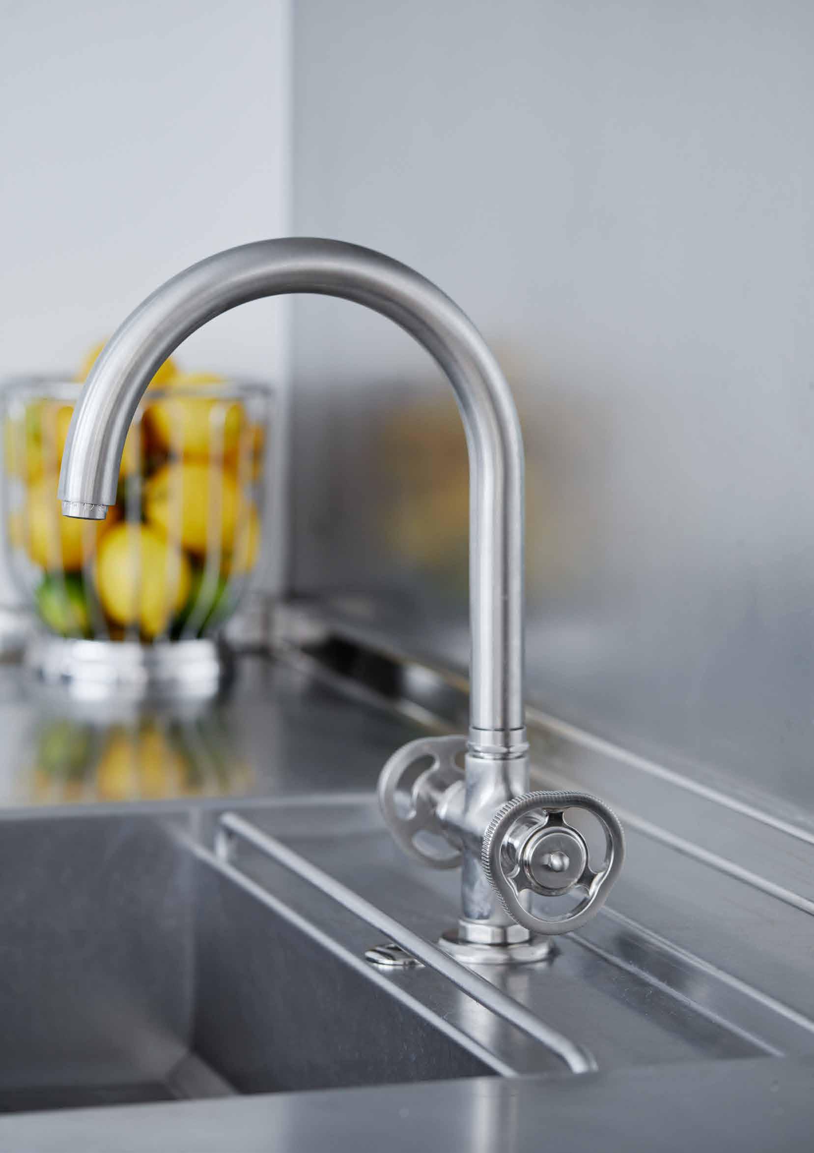 Смеситель для кухни Officine Gullo 2А011B50026А